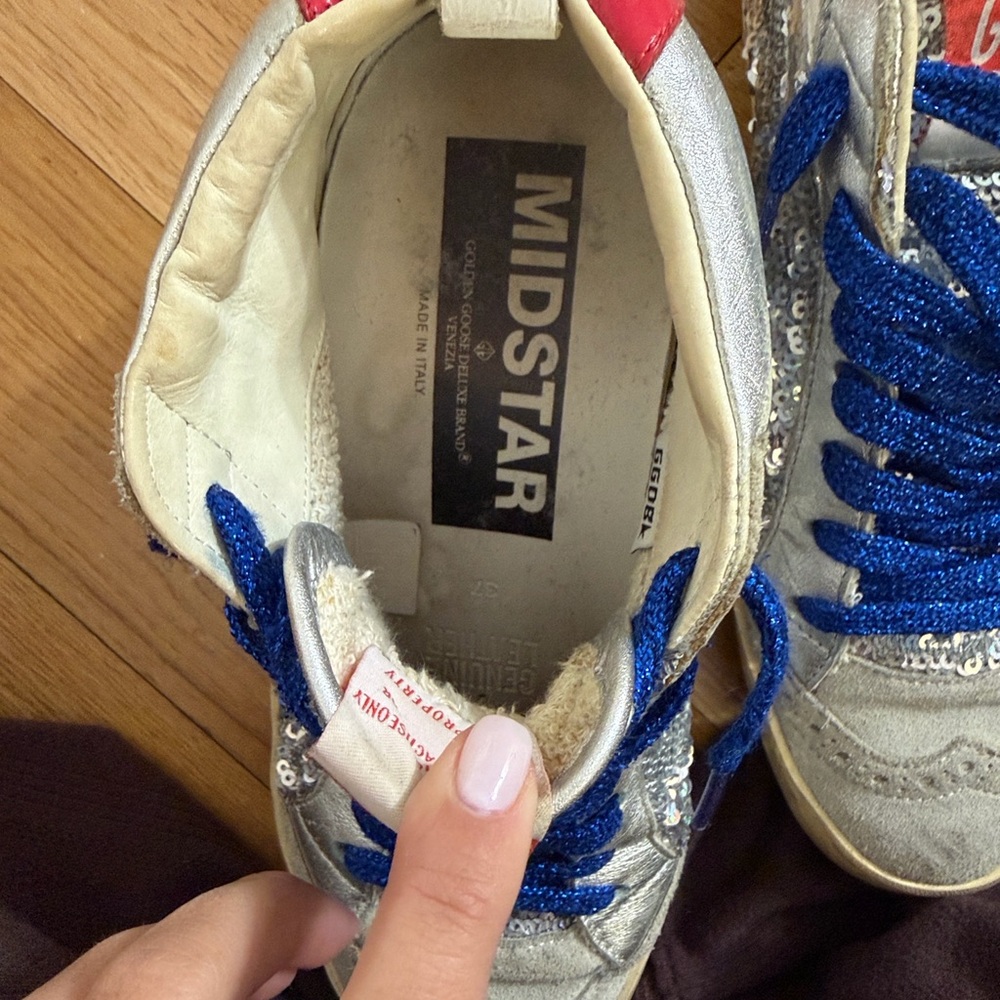 Golden Goose Silver Sequin Sneakers with Blue Laces - Picture 10 of 11